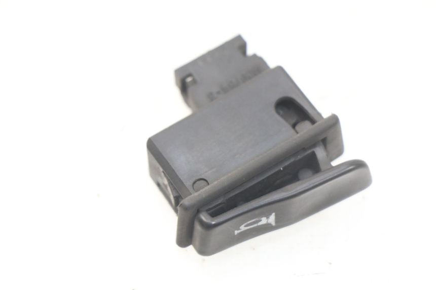 photo de PRZEŁĄCZNIK KLAKSONU KYMCO LIKE 4T 50 (2009 - 2018) - Szczegół części