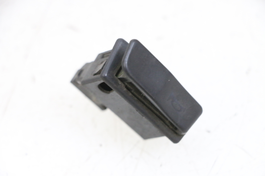 photo de PRZEŁĄCZNIK KLAKSONU KYMCO LIKE 125 (2009 - 2016) - Inny kąt widzenia