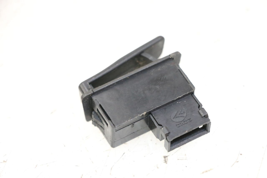 photo de PRZEŁĄCZNIK KLAKSONU LONGJIA SHARPY 125 (2020 - 2024) - Zoom stanu zużycia