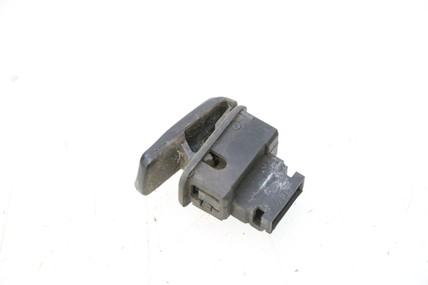 photo de PRZEŁĄCZNIK KLAKSONU PIAGGIO MP3 125 (2006 - 2014) - Zoom stanu zużycia