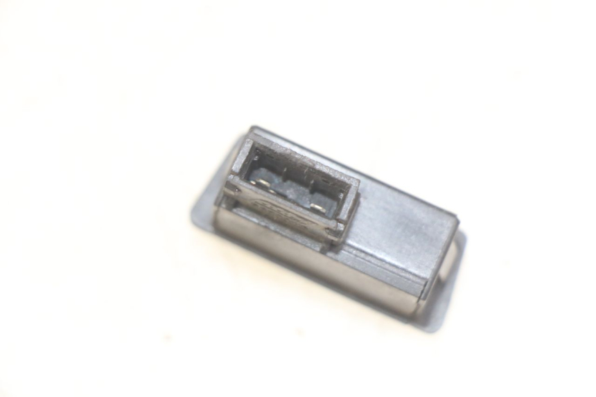 photo de PRZEŁĄCZNIK KLAKSONU SYM ORBIT III 3 4T 50 (2021 - 2025) - Zoom stanu zużycia