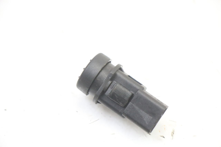 photo de PRZEŁĄCZNIK KLAKSONU PIAGGIO NRG POWER PUREJET 50 (2018 - 2021) - Zoom stanu zużycia