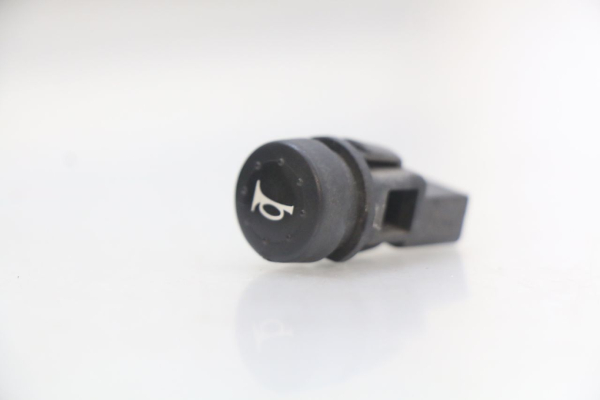 photo de PRZEŁĄCZNIK KLAKSONU GILERA RUNNER SP 50 (2009 - 2017) - Szczegół części