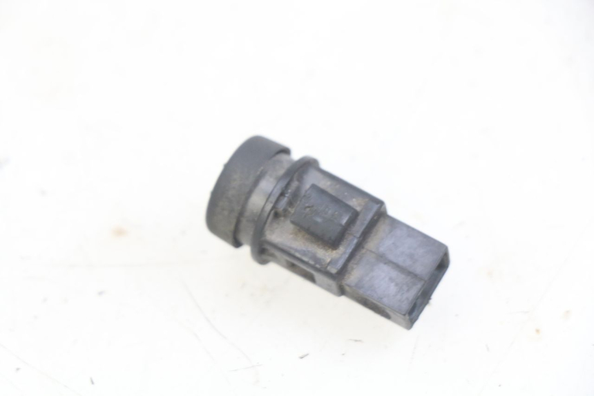 photo de PRZEŁĄCZNIK KLAKSONU APRILIA SCARABEO LIGHT 125 (2007 - 2011) - Zoom stanu zużycia