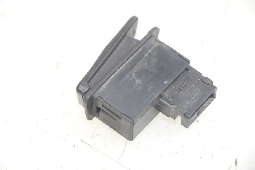 photo de PRZEŁĄCZNIK KLAKSONU PEUGEOT TWEET 4T 50 (2014 - 2019) - Zoom stanu zużycia