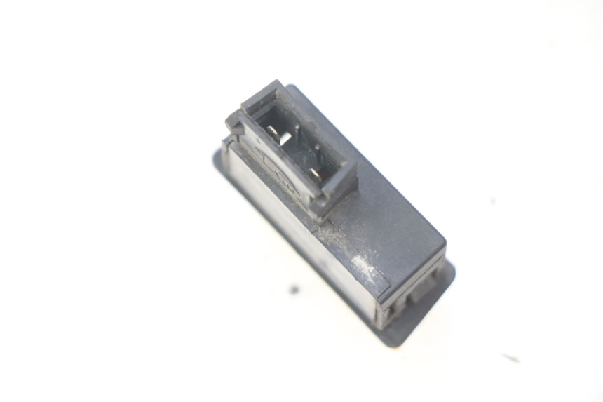 photo de PRZEŁĄCZNIK KLAKSONU EUROCKA VIRTUALITY GT 4T 50 (2011 - 2017) - Szczegół części