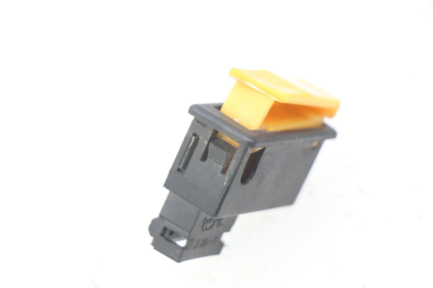 photo de PRZEŁĄCZNIK KLAKSONU EUROCKA VIRTUALITY GT 4T 50 (2011 - 2017) - Inny kąt widzenia