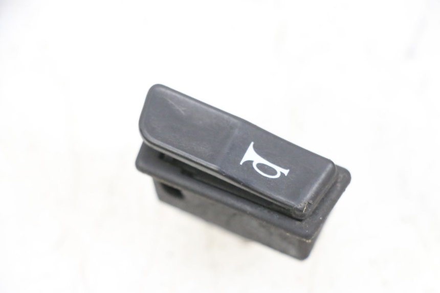 photo de PRZEŁĄCZNIK KLAKSONU YAMAHA XMAX X-MAX 125 (2006 - 2009) - Widok główny