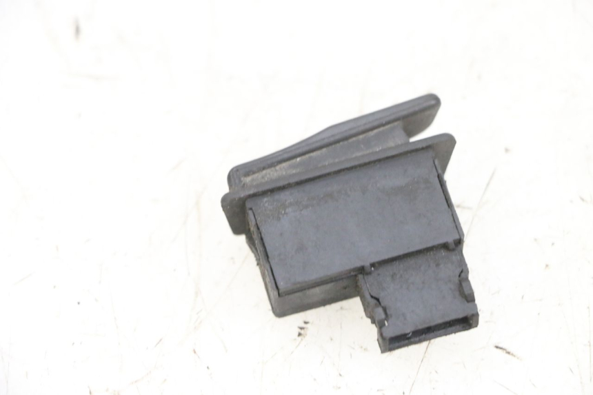 photo de PRZEŁĄCZNIK KLAKSONU YAMAHA XMAX X-MAX 125 (2006 - 2009) - Zoom stanu zużycia