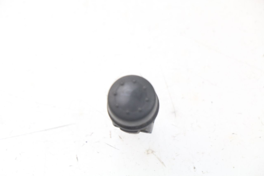 photo de PRZEŁĄCZNIK KLAKSONU PIAGGIO X9 EVOLUTION 125 (2003 - 2007) - Szczegół części