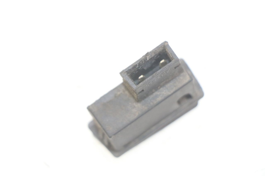 photo de PRZEŁĄCZNIK KLAKSONU YIYING YY125T 125 (2006 - 2014) - Zoom stanu zużycia