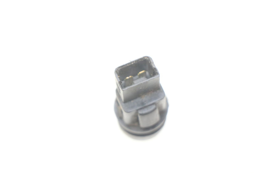 photo de PRZEŁĄCZNIK KIERUNKOWSKAZÓW PIAGGIO LIBERTY IGET 4T 50 (2015 - 2020) - Inny kąt widzenia