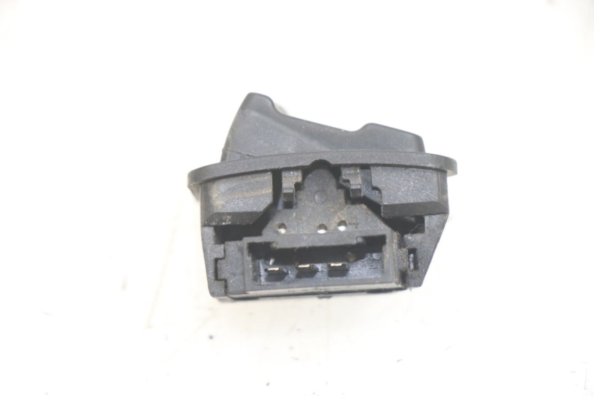 photo de PRZEŁĄCZNIK KIERUNKOWSKAZÓW PIAGGIO MEDLEY 125 (2016 - 2023) - Widok ogólny