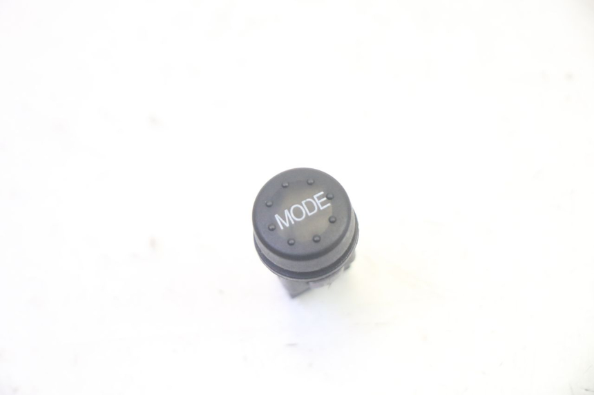 photo de PRZEŁĄCZNIK KIERUNKOWSKAZÓW PIAGGIO MP3 LT 400 (2007 - 2012) - Widok główny