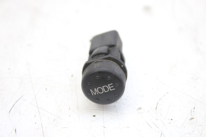 photo de PRZEŁĄCZNIK KIERUNKOWSKAZÓW PIAGGIO MP3 RL 250 (2006 - 2010) - Widok główny