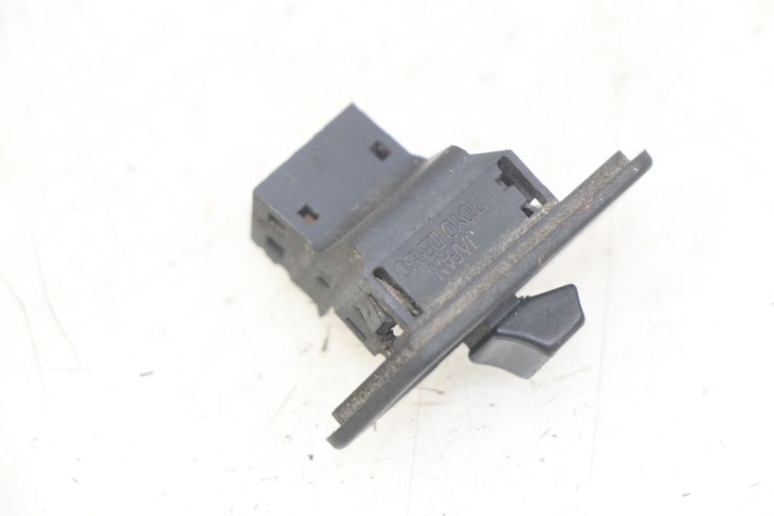 photo de PRZEŁĄCZNIK ŚWIATEŁ HONDA FES PANTHEON 2T 125 (1998 - 2002) - Szczegół części