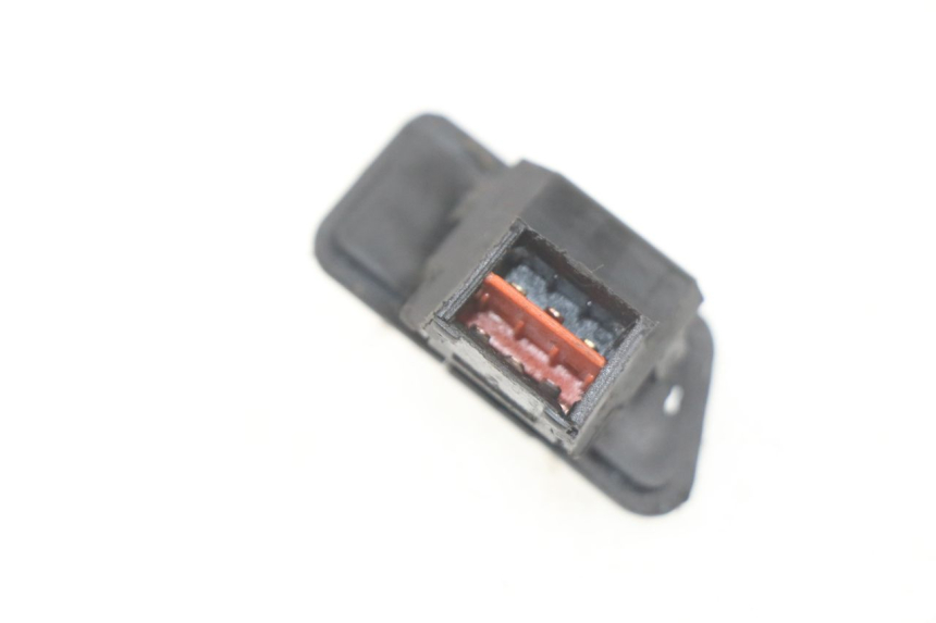 photo de PRZEŁĄCZNIK ŚWIATEŁ KYMCO LIKE 2T 50 (2009 - 2018) - Zoom stanu zużycia