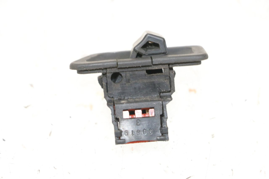 photo de PRZEŁĄCZNIK ŚWIATEŁ SYM ORBIT 2 4T 50 (2008 - 2017) - Zoom stanu zużycia