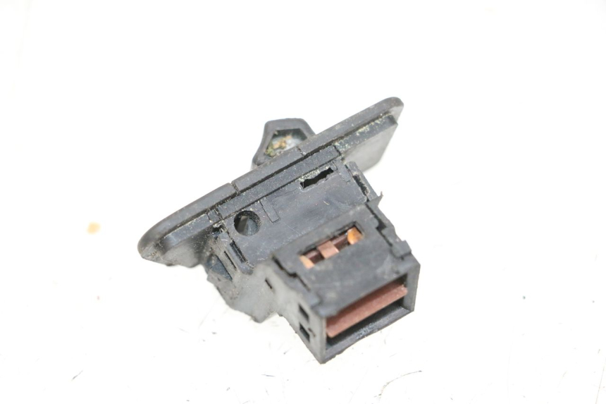 photo de PRZEŁĄCZNIK ŚWIATEŁ SYM ORBIT 2 50 (2008 - 2014) - Zoom stanu zużycia