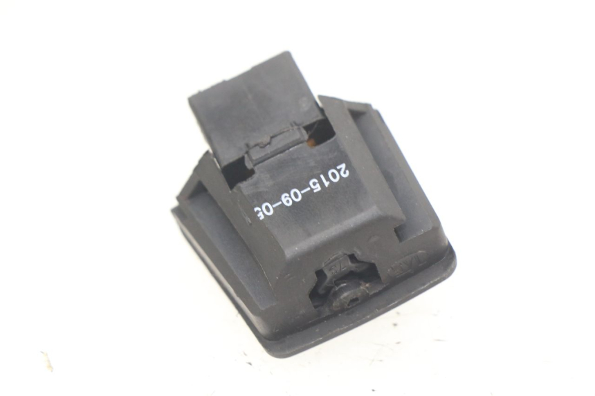 photo de PRZEŁĄCZNIK ŚWIATEŁ DROGOWYCH RIDE CLASSIC 2T 50 (2014 - 2022) - Zoom stanu zużycia