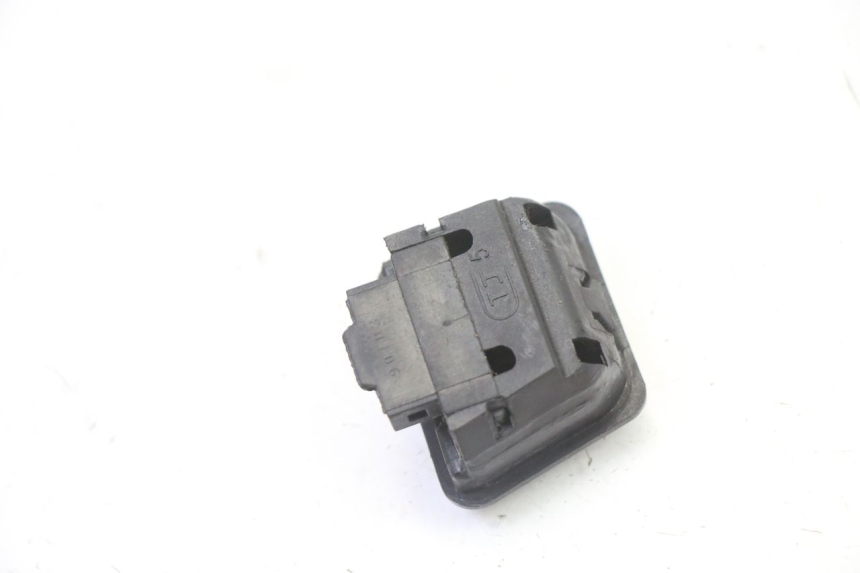 photo de PRZEŁĄCZNIK ŚWIATEŁ DROGOWYCH SYM FIDDLE 3 III 50 (2014 - 2020) - Inny kąt widzenia