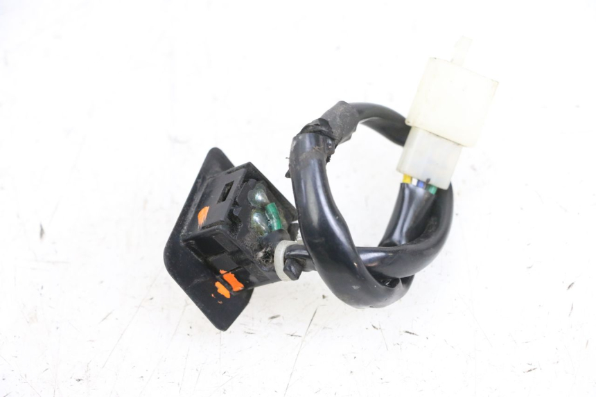 photo de PRZEŁĄCZNIK ŚWIATEŁ DROGOWYCH MBK FLIPPER 115 (2013 - 2017) - Zbliżenie techniczne