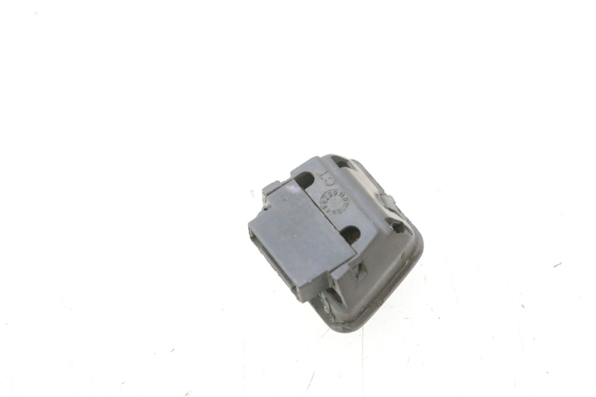 photo de PRZEŁĄCZNIK ŚWIATEŁ DROGOWYCH PIAGGIO FLY 2T 50 (2004 - 2017) - Zoom stanu zużycia