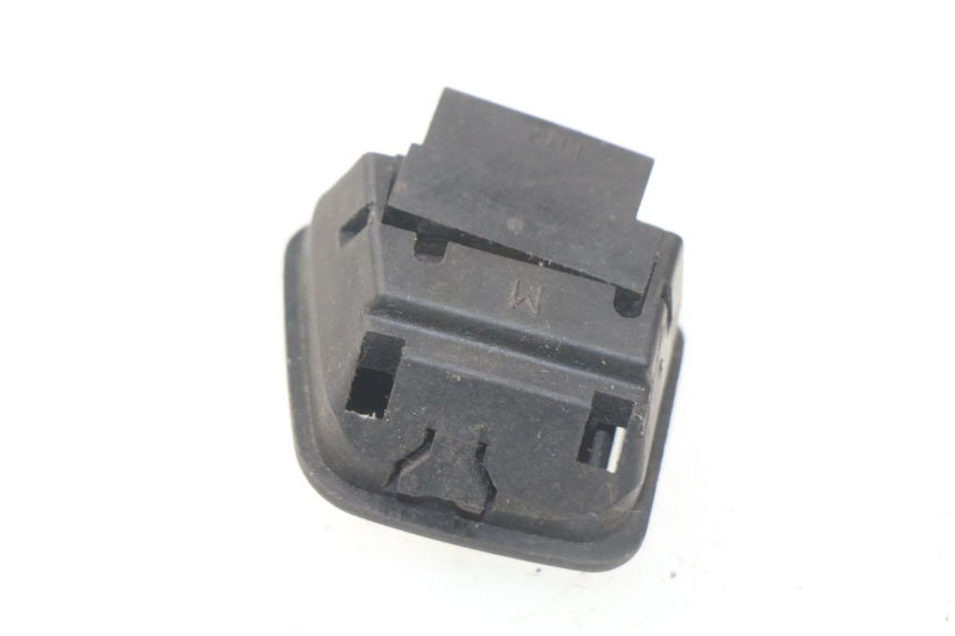 photo de PRZEŁĄCZNIK ŚWIATEŁ DROGOWYCH PIAGGIO LIBERTY 4T 50 (2004 - 2008) - Szczegół części