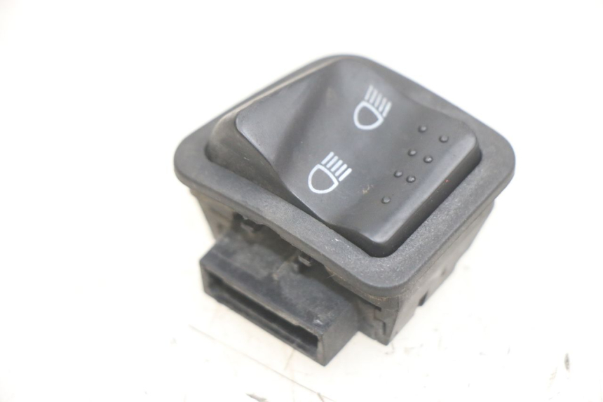 photo de PRZEŁĄCZNIK ŚWIATEŁ DROGOWYCH PIAGGIO NEW TYPHOON 50 (2018 - 2021) - Widok główny