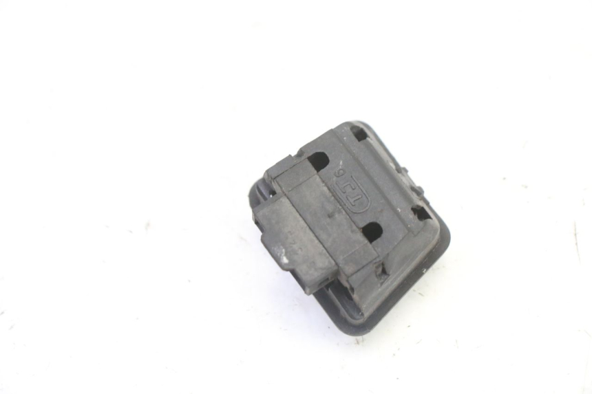 photo de PRZEŁĄCZNIK ŚWIATEŁ DROGOWYCH SYM ORBIT 2 4T 50 (2008 - 2017) - Inny kąt widzenia