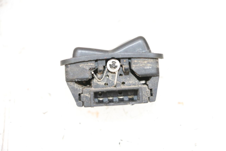 photo de PRZEŁĄCZNIK ŚWIATEŁ DROGOWYCH SYM ORBIT 2 50 (2008 - 2014) - Inny kąt widzenia