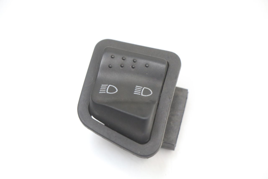 photo de PRZEŁĄCZNIK ŚWIATEŁ DROGOWYCH GILERA RUNNER SP 50 (2009 - 2017) - Widok główny