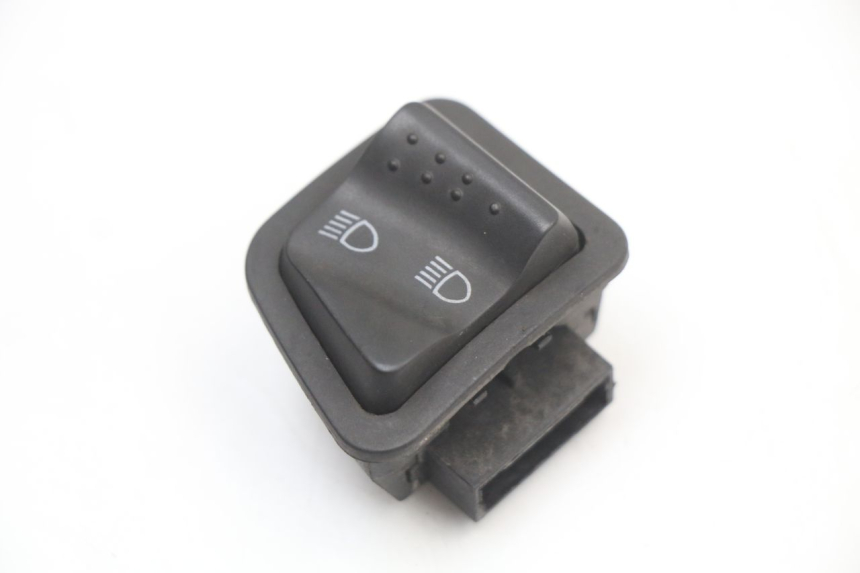 photo de PRZEŁĄCZNIK ŚWIATEŁ DROGOWYCH GILERA RUNNER SP 50 (2009 - 2017) - Szczegół części