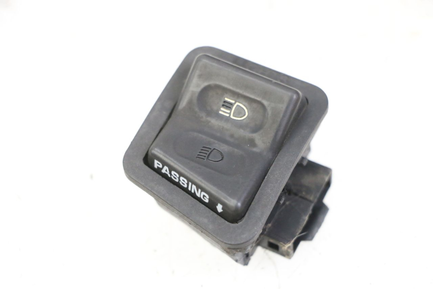 photo de PRZEŁĄCZNIK ŚWIATEŁ DROGOWYCH PEUGEOT TWEET 4T 50 (2018 - 2022) - Widok główny