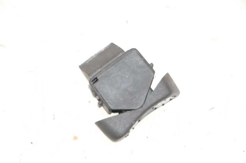 photo de PRZEŁĄCZNIK ŚWIATEŁ DROGOWYCH PIAGGIO VESPA GTS SUPER IE 125 (2009 - 2016) - Szczegół części