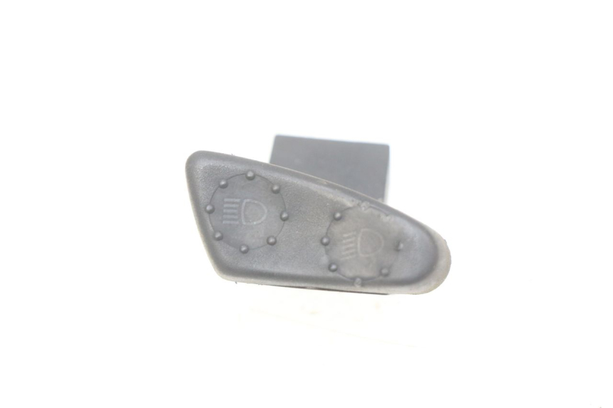 photo de PRZEŁĄCZNIK ŚWIATEŁ DROGOWYCH PIAGGIO VESPA LX 2T 50 (2005 - 2013) - Widok główny