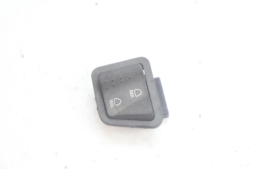 photo de PRZEŁĄCZNIK ŚWIATEŁ DŁUGICH PIAGGIO ZIP IGET 4T 50 (2021 - 2023) - Widok główny