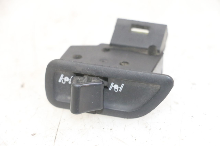 photo de PRZEŁĄCZNIK ROLL LOCK PIAGGIO MP3 LT 300 (2010 - 2016) - Widok główny
