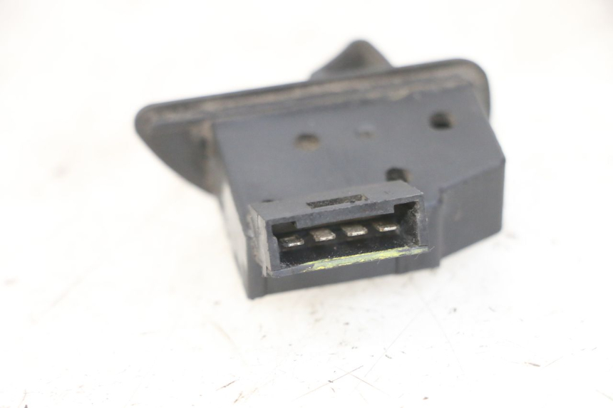 photo de PRZEŁĄCZNIK ROLL LOCK PIAGGIO MP3 LT 300 (2010 - 2016) - Zoom stanu zużycia