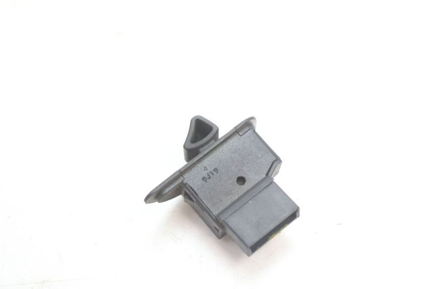 photo de PRZEŁĄCZNIK ROLL LOCK PIAGGIO MP3 LT 300 (2010 - 2016) - Zoom stanu zużycia