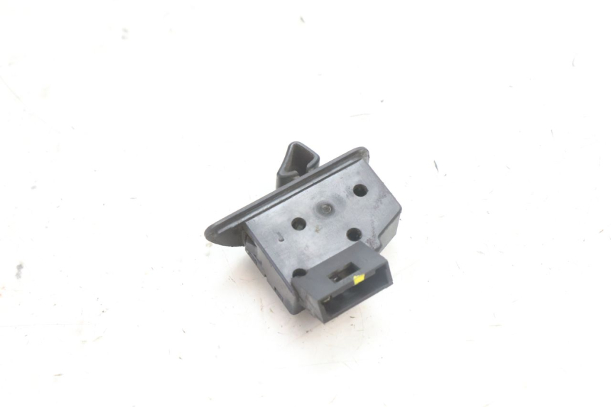 photo de PRZEŁĄCZNIK ROLL LOCK PIAGGIO MP3 500 (2016 - 2018) - Zoom stanu zużycia