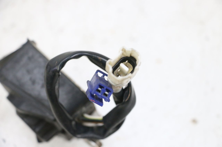 photo de PRZEŁĄCZNIK KIERUNKOWSKAZÓW YAMAHA TDM ABS 900 (2002 - 2014) - Szczegół części