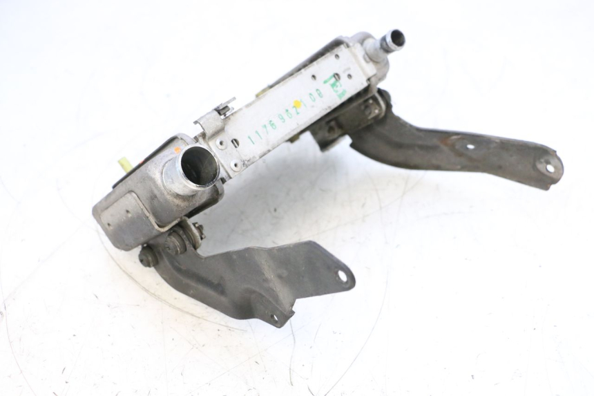 photo de KOMPRESOR PEUGEOT SATELIS COMPRESSOR K15 125 (2006 - 2009) - Widok z bliska