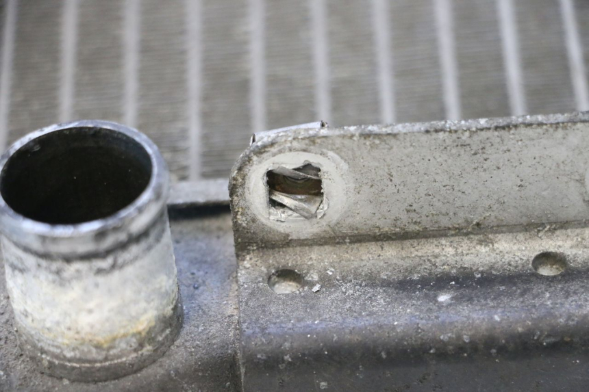 photo de KOMPRESOR PEUGEOT SATELIS COMPRESSOR K15 125 (2006 - 2009) - Inny kąt widzenia