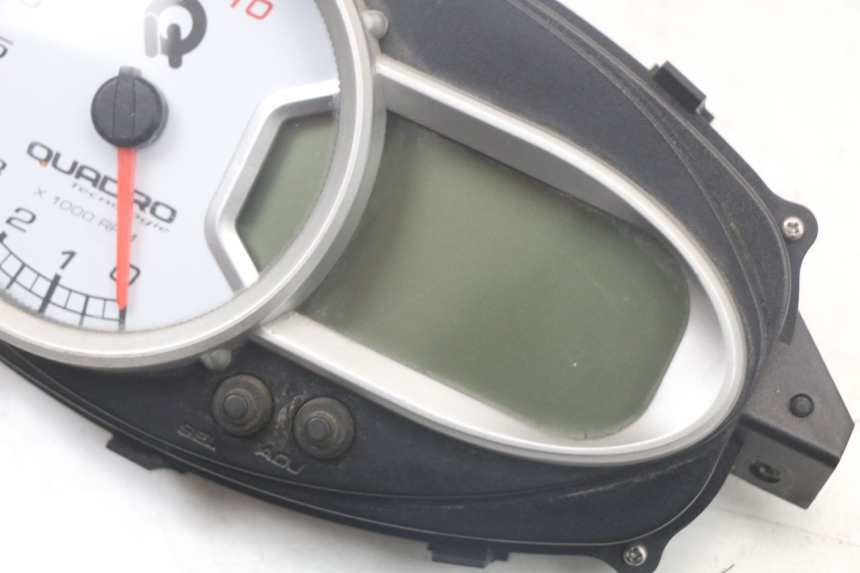 photo de LICZNIK QUADRO 3D S 350 (2013 - 2018) - Inny kąt widzenia