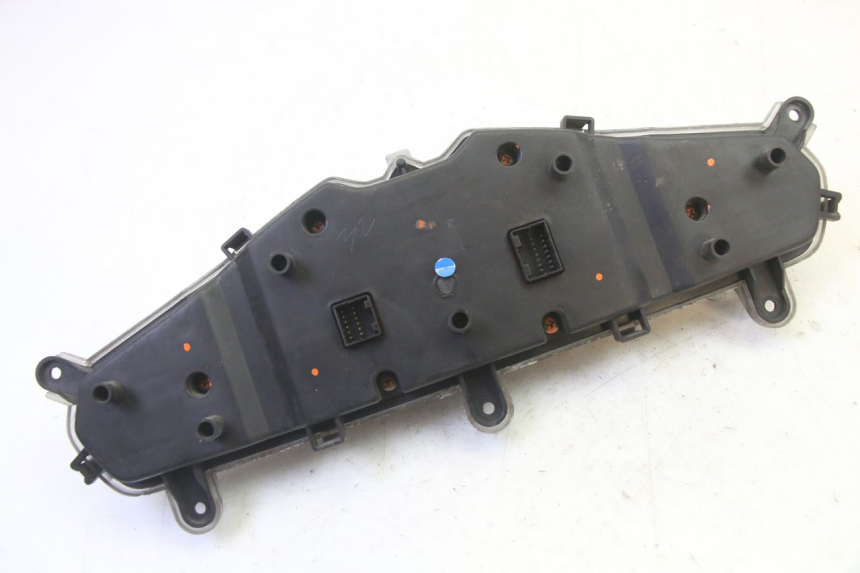 photo de LICZNIK QUADRO 4 4D 350 (2015 - 2018) - Część sprawdzona