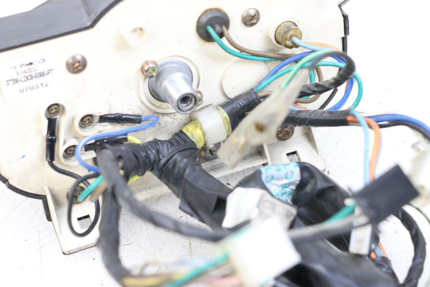 photo de LICZNIK KYMCO AGILITY 4T 50 (2005 - 2018) - Inny kąt widzenia