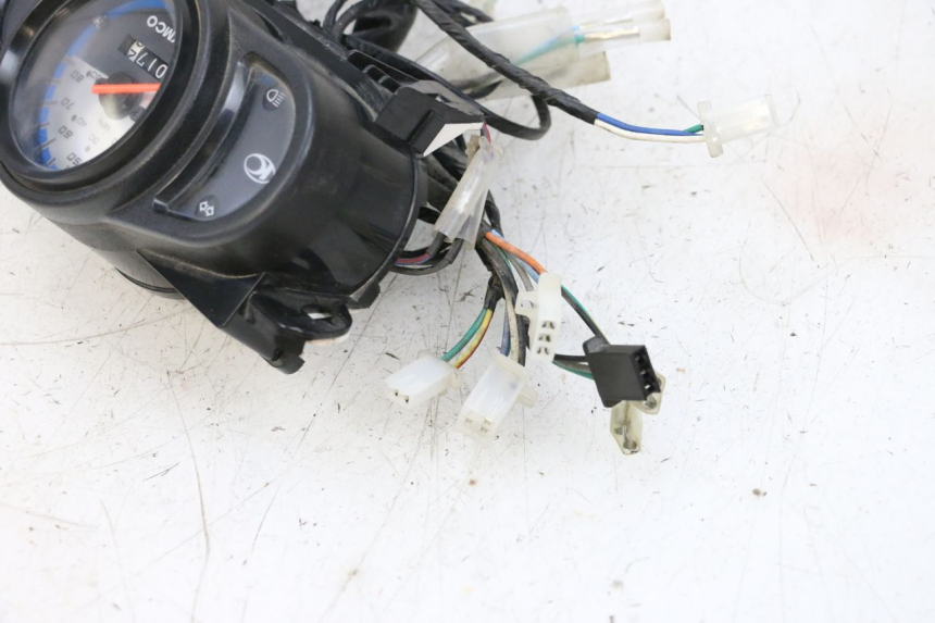 photo de LICZNIK KYMCO AGILITY 4T 50 (2018 - 2022) - Inny kąt widzenia