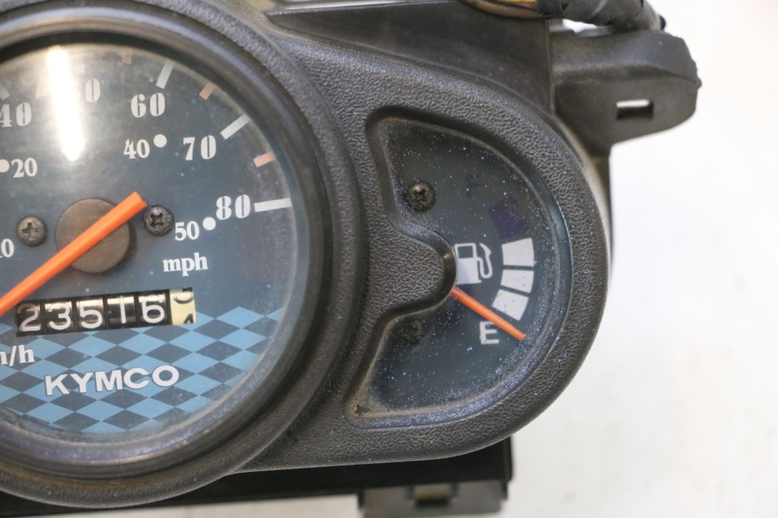 photo de LICZNIK KYMCO AGILITY 4T 50 (2005 - 2018) - Oznaczenia i referencje