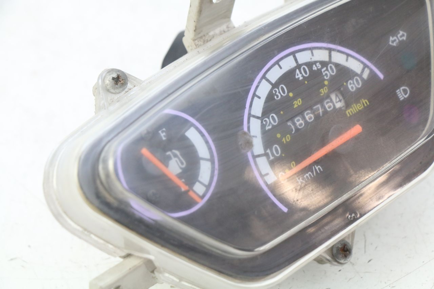 photo de LICZNIK TAOTAO BEATBOX 2 50 (2005 - 2017) - Punkty mocowania